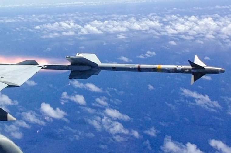 L’US Navy va déployer des drones équipés de munitions standard lors de frappes à longue portée