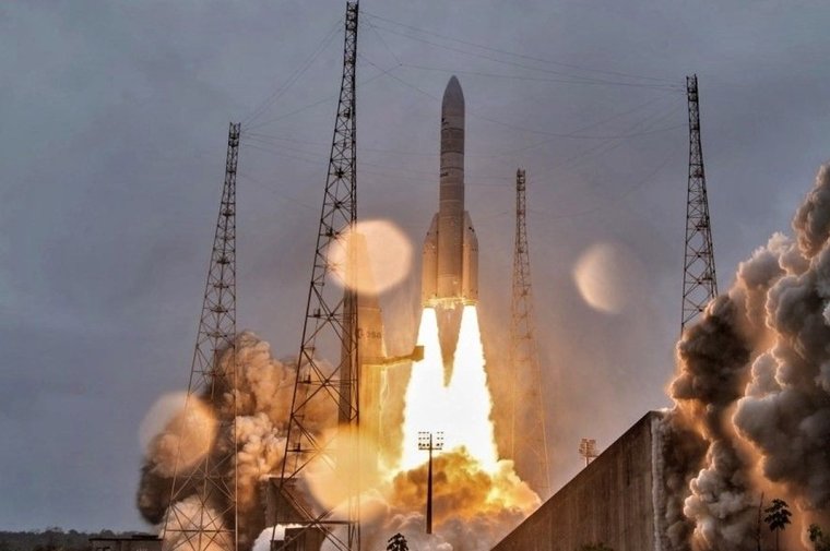 Airbus lance le satellite d’observation CSO final pour les forces armées françaises