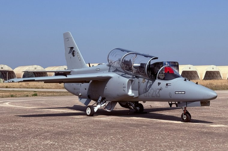 Le M-345 entre officiellement le service en tant que formateur pour Italian Air Force