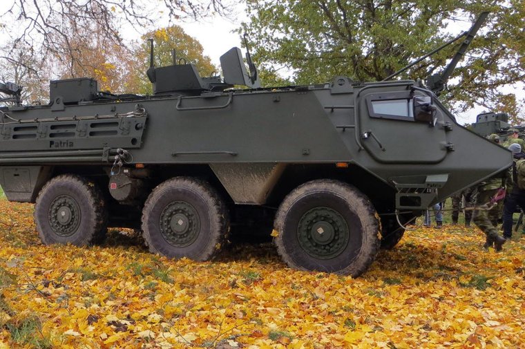 La Suède reçoit le premier lot de APC Patria 6×6