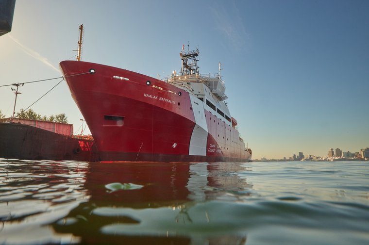 La construction de la Garde côtière canadienne OOSV Naalak Nappaaluk est «presque complète»