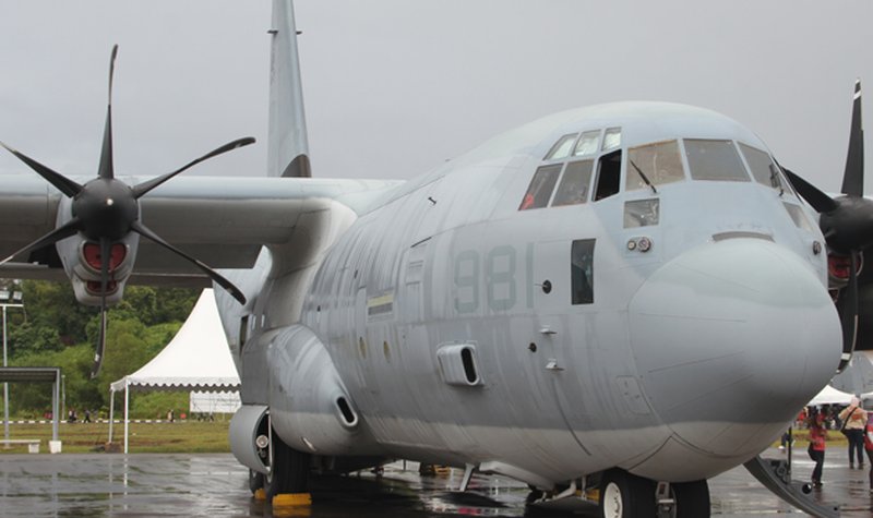 Malays support USMC Herc