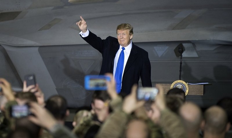 US military spending up for first time in 7 years