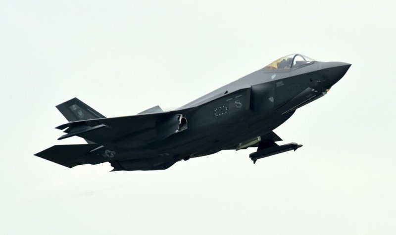 Japan ends search for crashed F35 fighter jet