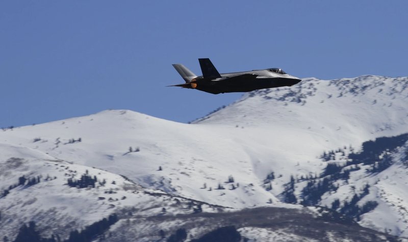 Farnborough 2022: Stirling Dynamics to supply F-35 sim stick and throttle