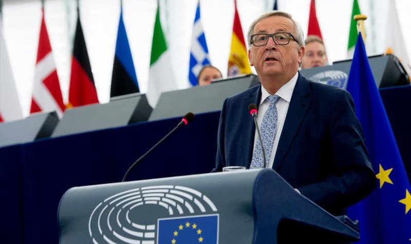 Juncker urges EU to assume stronger world role