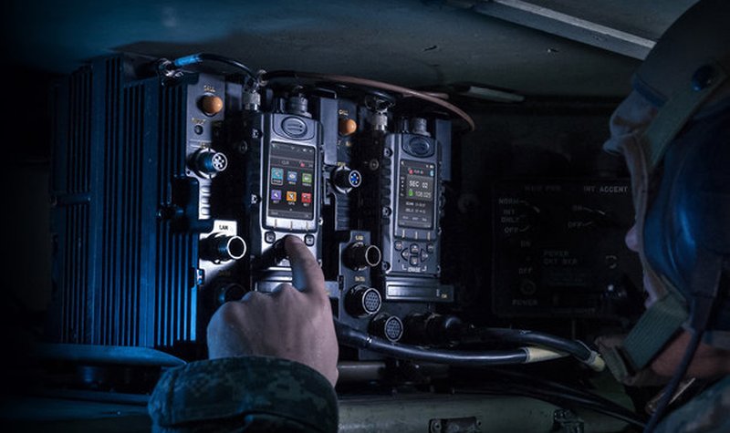Elbit announces E-LynX radio contract