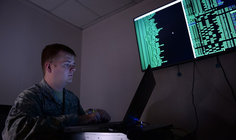 Booz Allen Hamilton to support PMW 130