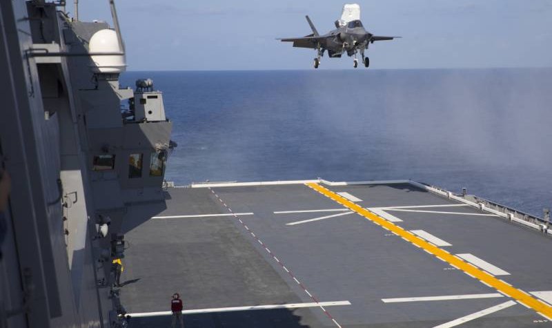 USMC F-35Bs fly from Japan’s JS Izumo