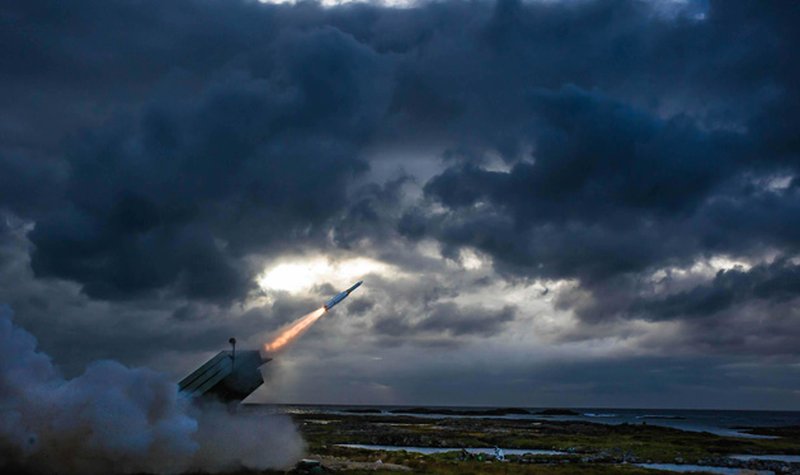 AMRAAM-ER fired from NASAMS