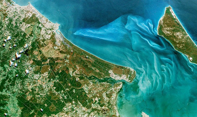 Urthecast plans 16 satellite launch 