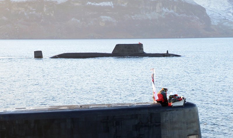 UK to build new submarine training school
