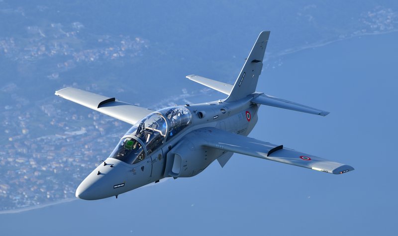 Leonardo approaches Slovakia with M-345