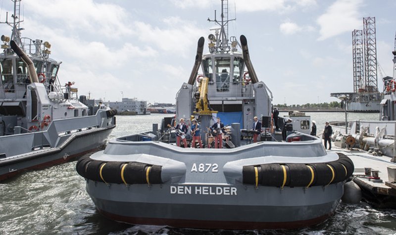Dutch navy gets Damen Hybrid tugs