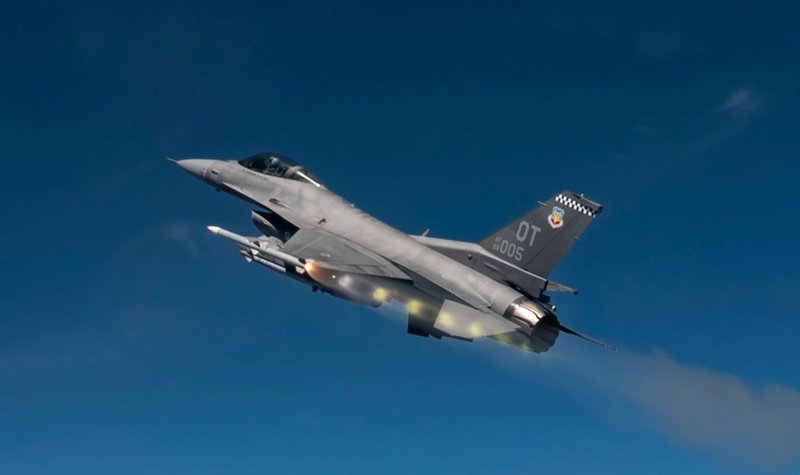 Japan to spend $224 million on advanced air missiles from US