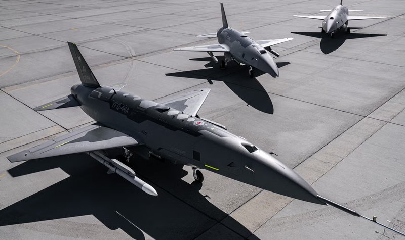 Military aircraft