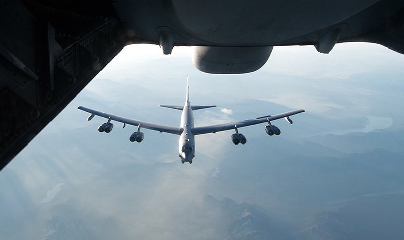 B-52H re-engining costs rise by 9%