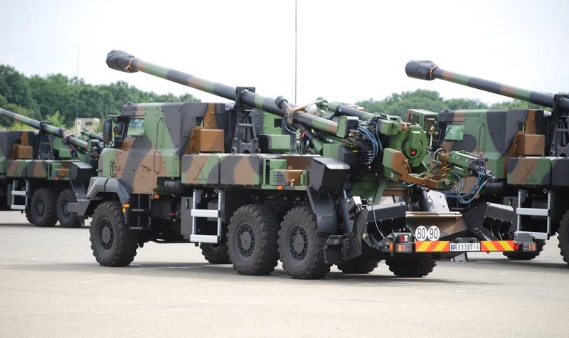 France steps up support for Ukraine with 155mm artillery