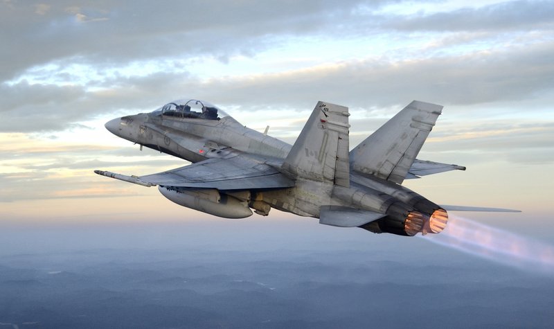 Tension mounts as Canada heads toward two-horse future fighter race