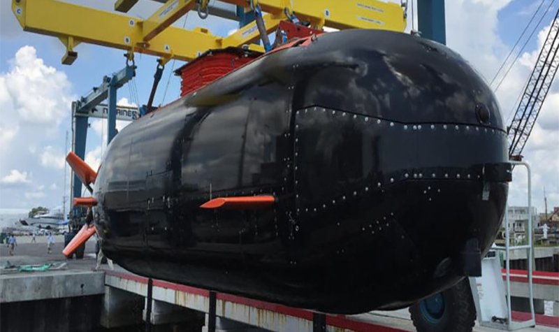 Dry Combat Submersible needs a transporter