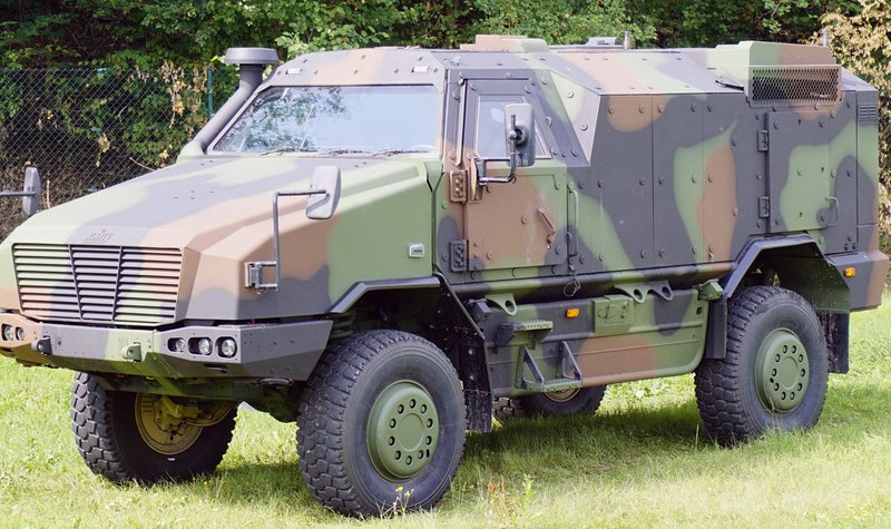 Germany delivers mixed news for Ukraine on vehicles