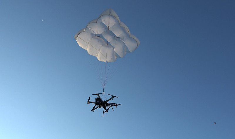 DRS-M600 parachute FAA-certified
