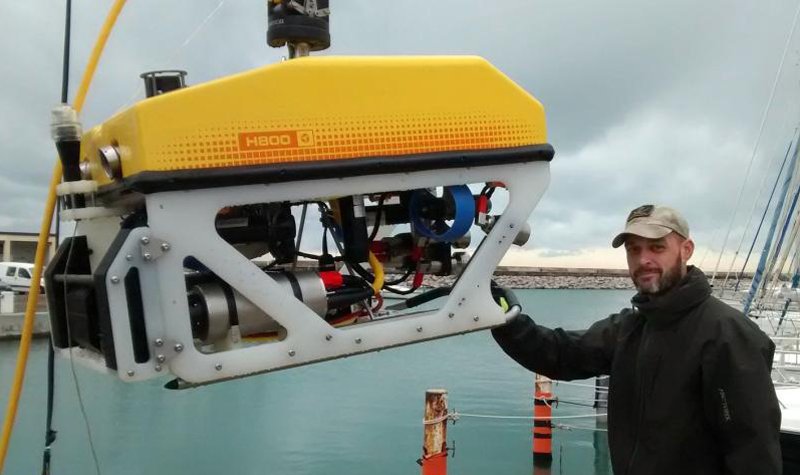 Manipulator arms for Beachcomber’s H800 ROV