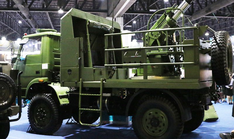 D&S 2017: Thailand rains down rockets and artillery