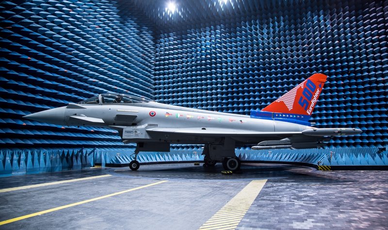Liebherr signs Italian Air Force contract for Eurofighter services