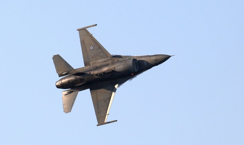 Bulgaria’s fighter purchase on hold