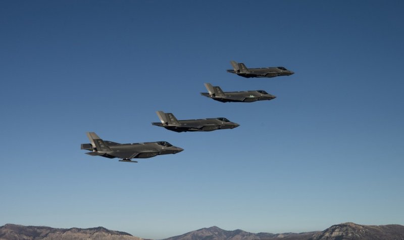 Japan mulling purchase of 100 US stealth fighters