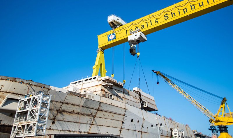 HII launches Fort Lauderdale amphibious transport dock