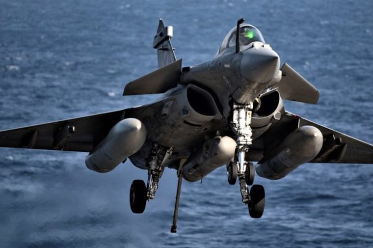 Can Boeing's Super Hornet pull off a surprise victory in the Indian Navy's fighter jet competition? - Vimarsana News