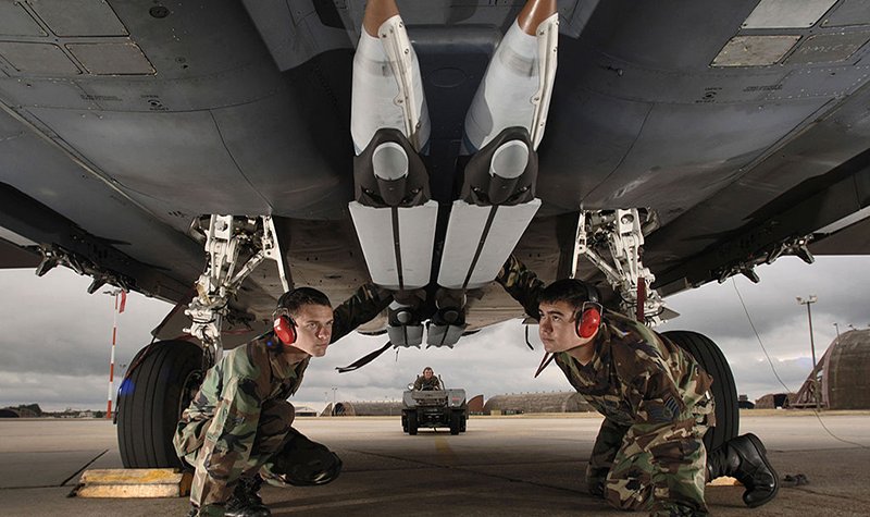 US halts arms sales to Saudi Arabia