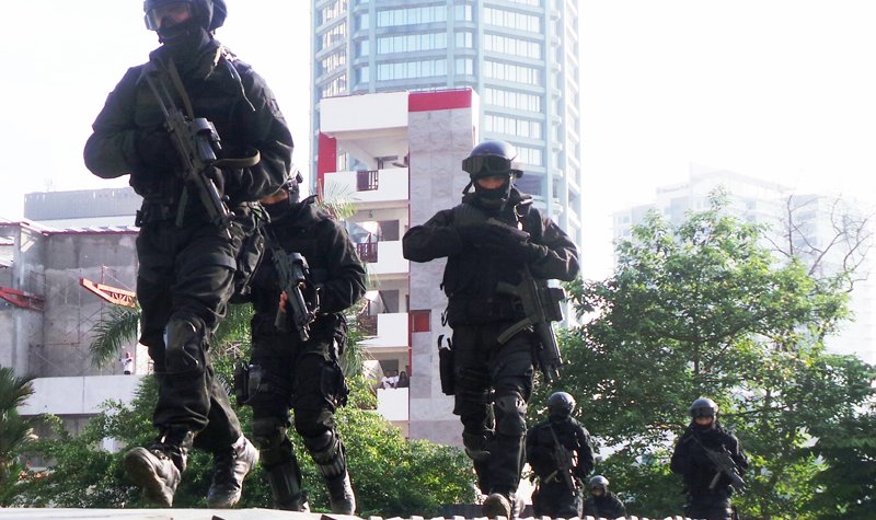 Malaysian special forces search for small arms