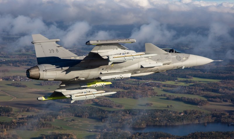 Saab forced to ditch Swiss flight tests