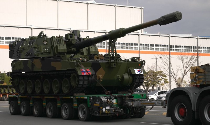 Hanwha sends more K9s and K10s to Norway