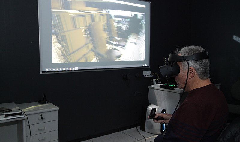 Special simulator enhances IAI avionics design