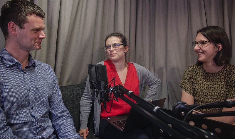 Podcast: Transferring technology, teaming manned and unmanned aircraft, and deconstructing the news.