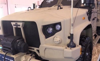 Dubai Airshow 2017: Oshkosh sands down its JLTV (video)