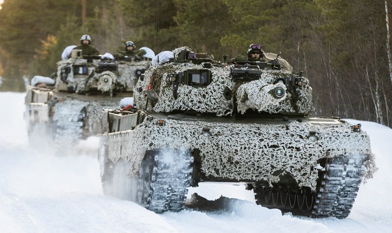 Deal signed for Norway to make tanks for the first time