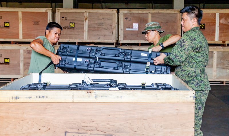 Philippines receives sniper rifles from US
