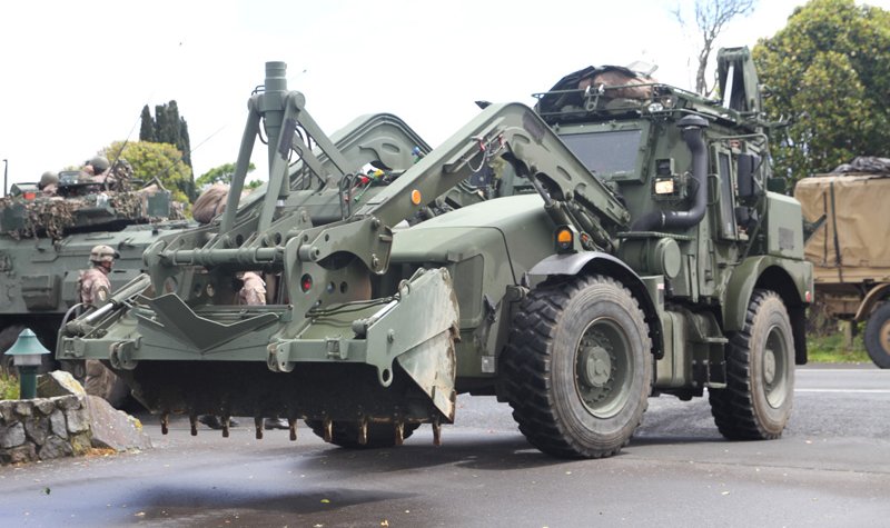 Philippines seeks armoured excavators, activates new tank and artillery units