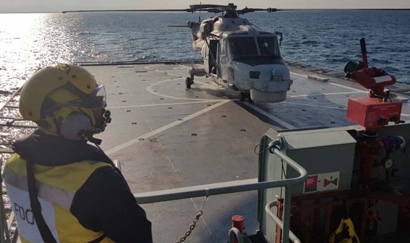 Royal Navy trains Omani personnel in flight deck operations