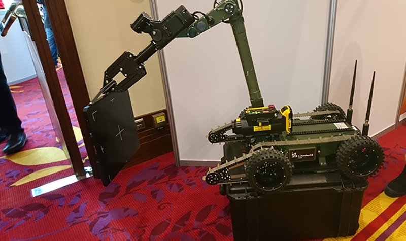 UGV collaboration blends X-ray detector with glass-free imager