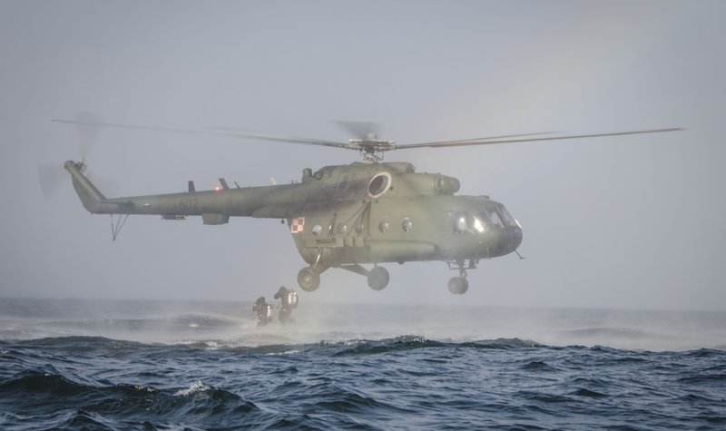 Warsaw purchases Black Hawks for SOF ops
