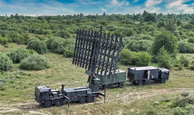 Poland signs $782.5 million deal for long-range air defence radars