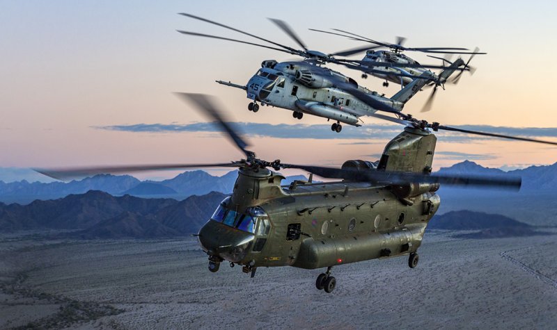 RAF Chinook pilots training in US