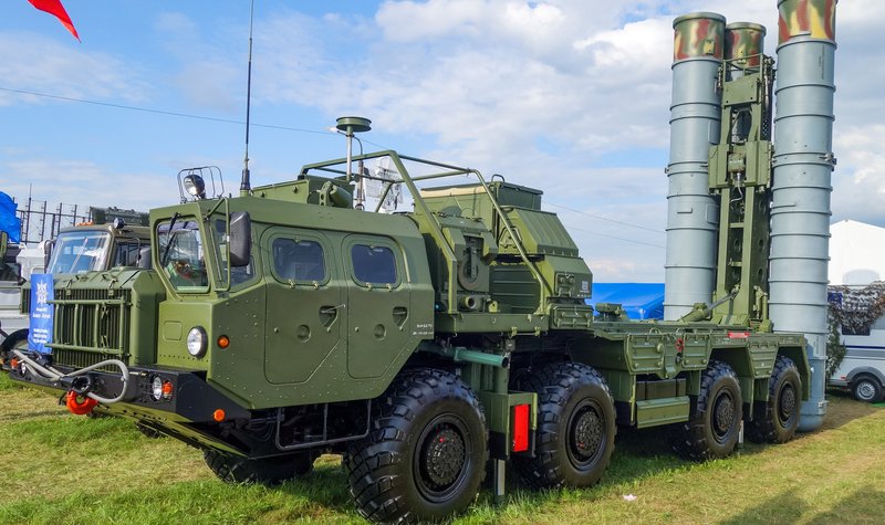 Turkey firms Russian S-400 contract