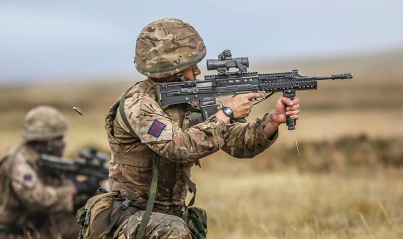 British Army to drop light machine gun